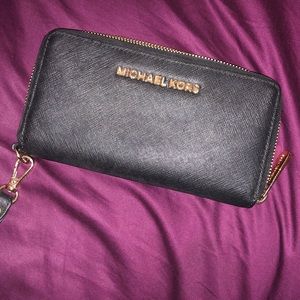 Michael Kors Wristlet